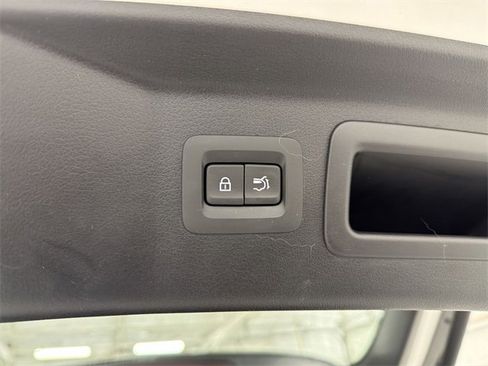 Certified 2025 MAZDA CX-70 3.3 Turbo S w/ Premium Package image 16