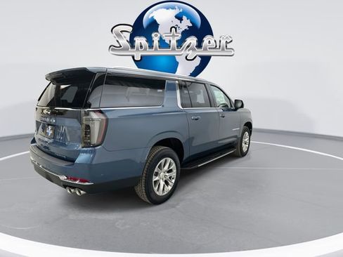 New 2026 Chevrolet Suburban Premier image 9