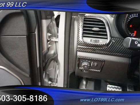 Used 2017 Jeep Grand Cherokee SRT AWD/4WD image 27