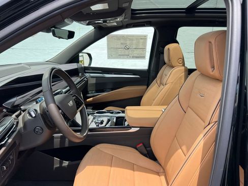 New 2026 Cadillac Escalade Luxury RWD image 10