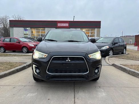 Used 2015 Mitsubishi Outlander Sport SE image 2