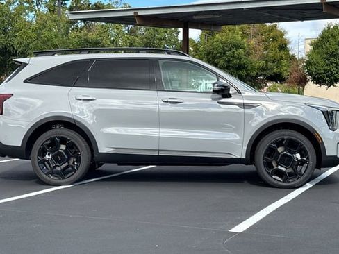 New 2026 Kia Sorento SX image 3