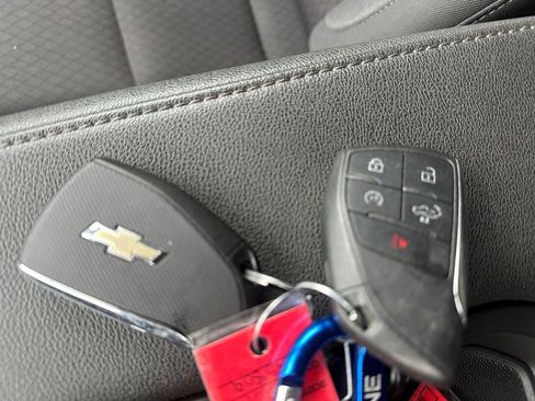 Used 2024 Chevrolet Silverado 2500 Custom w/ Custom Value Package image 31