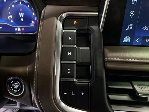 Certified 2023 Chevrolet Tahoe High Country w/ Premium Package image 23