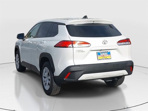 Used 2022 Toyota Corolla Cross L image 5