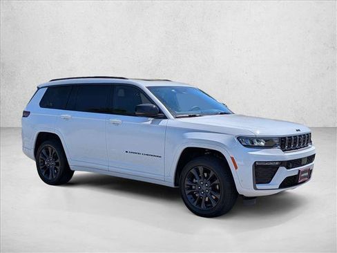New 2026 Jeep Grand Cherokee L Limited AWD/4WD image 6