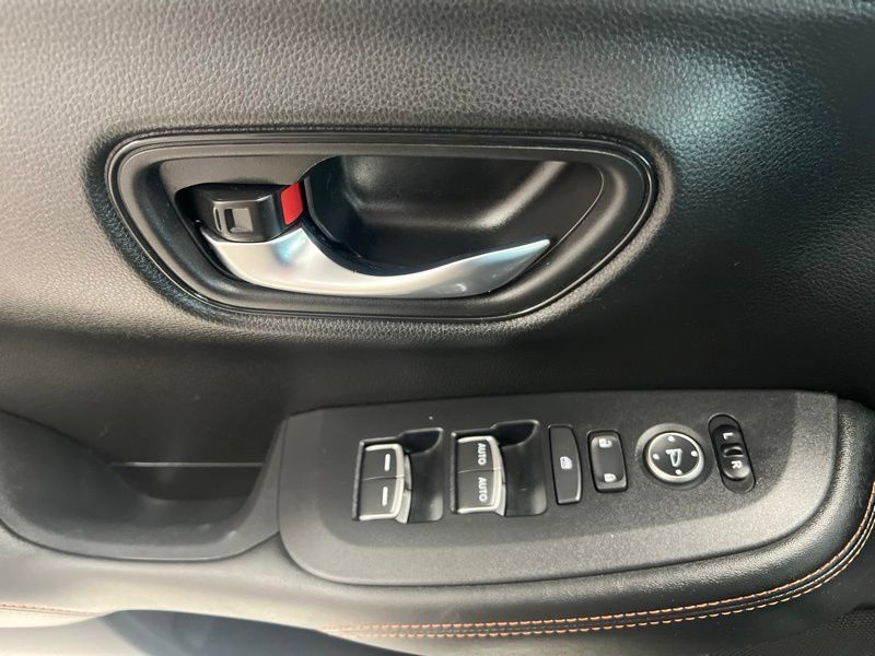 Used 2025 Honda HR-V Sport image 19