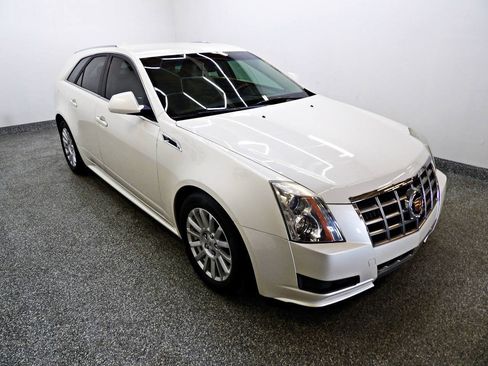 Used 2013 Cadillac CTS Luxury RWD image 3