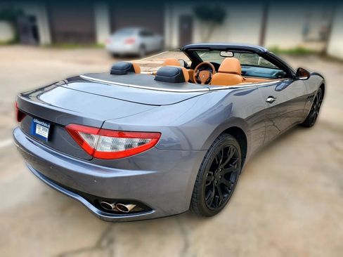 Used 2011 Maserati GranTurismo Convertible RWD image 26
