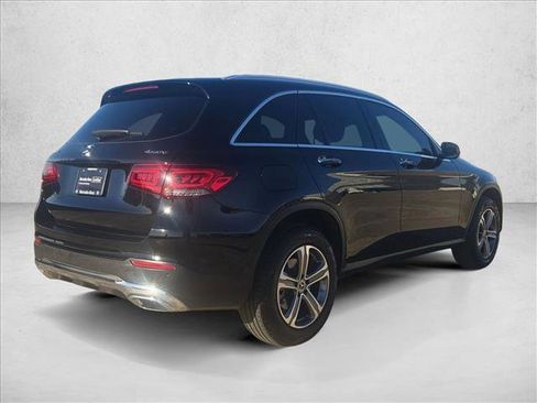 Used 2022 Mercedes-Benz GLC 300 4MATIC image 5