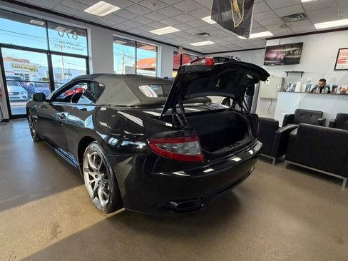 Used 2013 Maserati GranTurismo Sport image 29