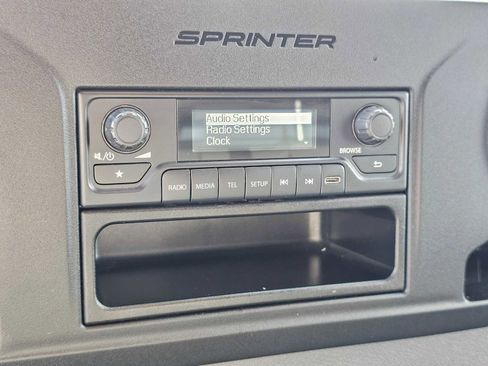 Used 2025 Mercedes-Benz Sprinter 2500 image 29