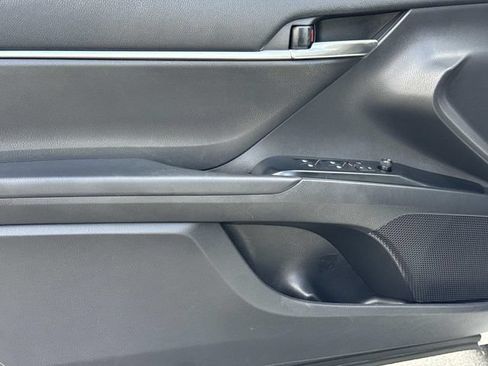 Used 2020 Toyota Camry LE FWD image 17