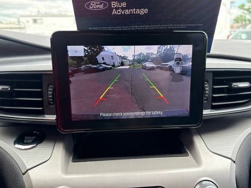 Certified 2023 Ford Explorer XLT w/ Equipment Group 202A AWD/4WD image 23