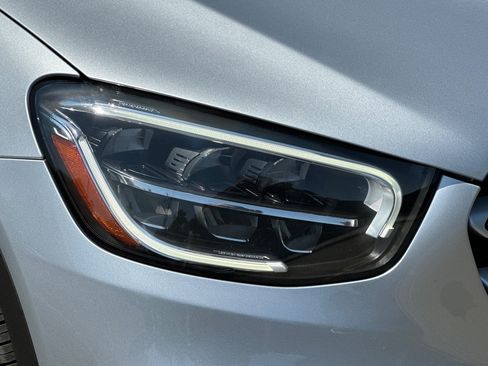 Used 2021 Mercedes-Benz GLC 300 image 12