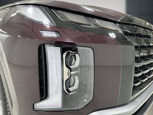 Used 2024 Hyundai Palisade Limited FWD image 12