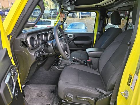 Used 2023 Jeep Wrangler Unlimited Sport AWD/4WD image 19