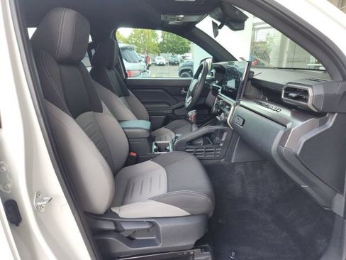Certified 2025 Toyota Tacoma TRD Off-Road AWD/4WD image 26