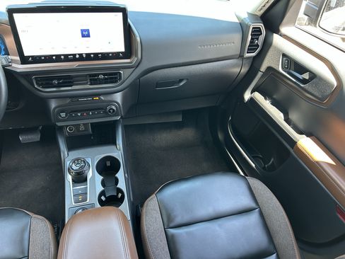 Used 2025 Ford Bronco Sport Outer Banks w/ Outer Banks Tech Package+ AWD/4WD image 14