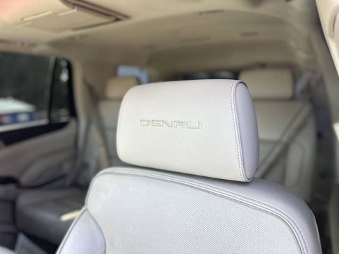 Used 2018 GMC Yukon Denali w/ Open Road Package AWD/4WD image 24