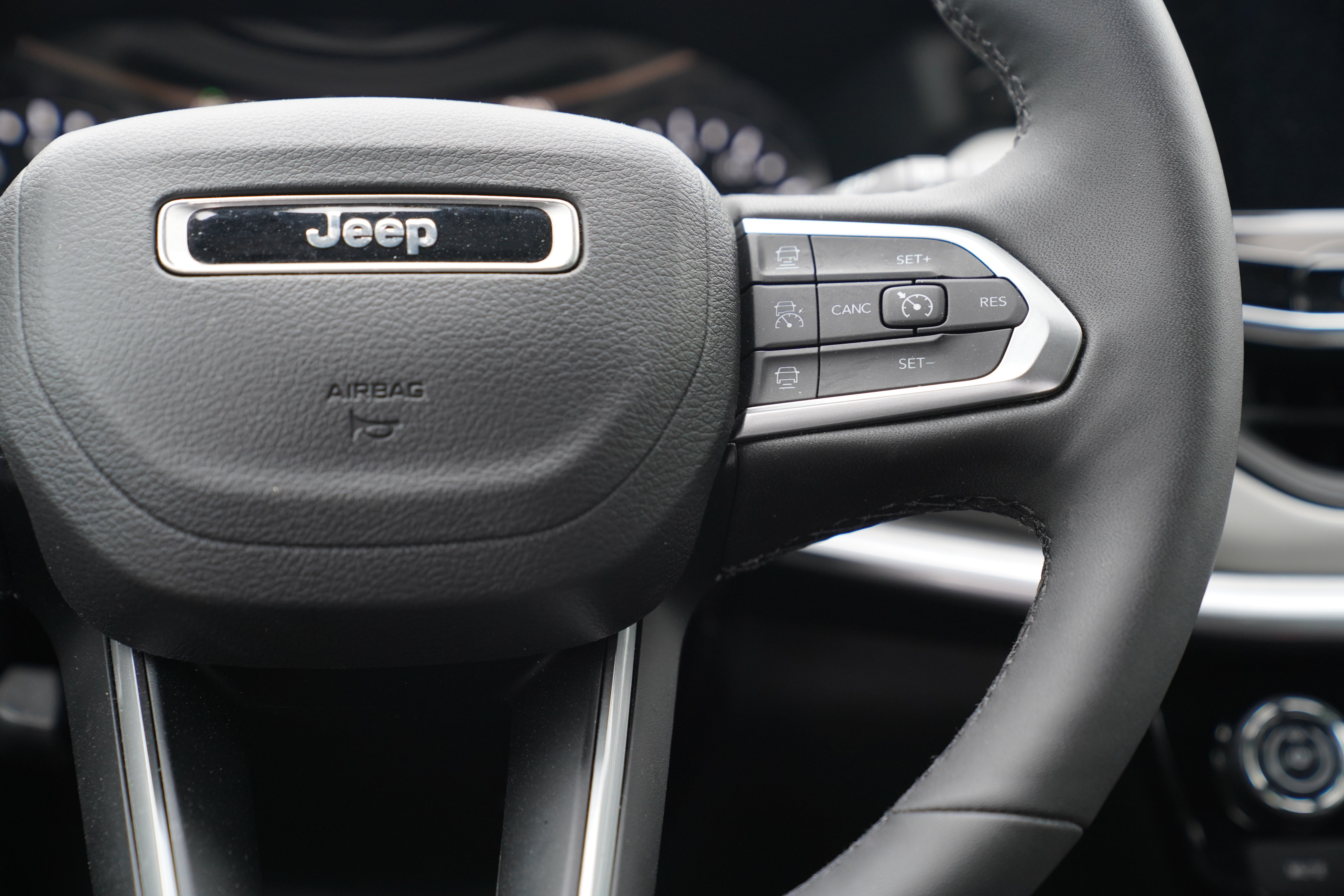 Used 2026 Jeep Compass Limited AWD/4WD image 19