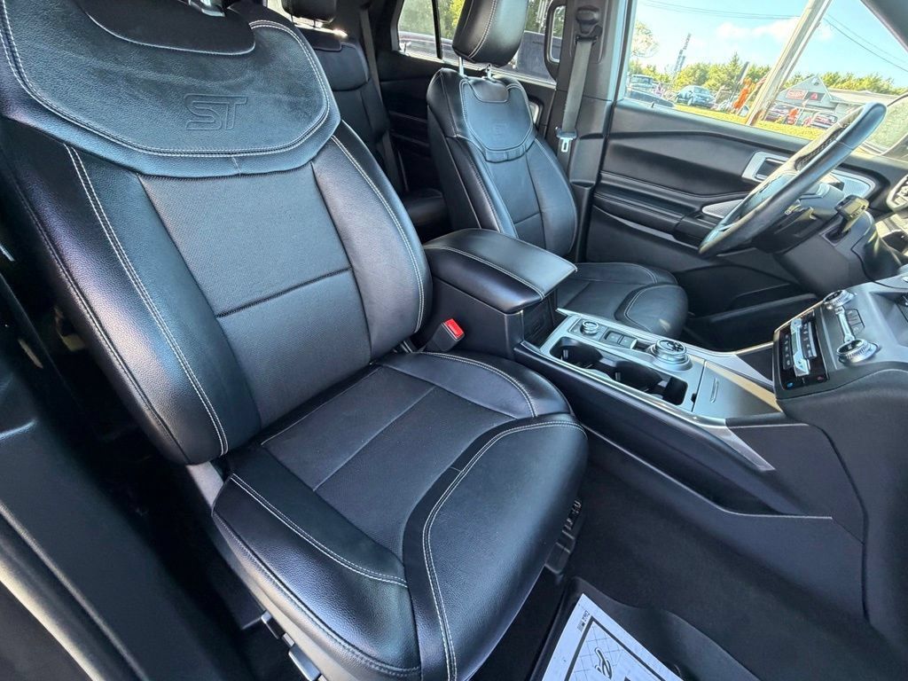 Used 2020 Ford Explorer ST w/ Premium Technology Package AWD/4WD image 39