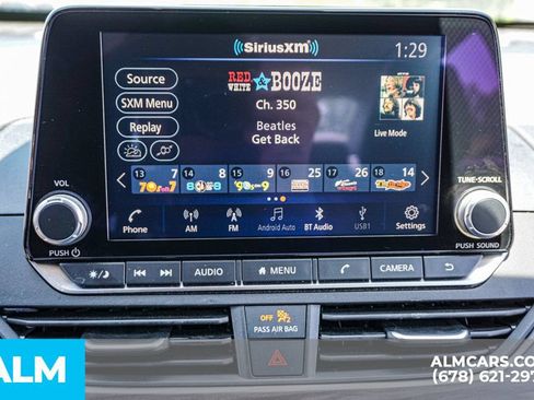 Used 2025 Nissan Altima 2.5 SV FWD image 36