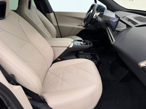 Certified 2024 BMW iX xDrive50 w/ Sport Package AWD/4WD image 23