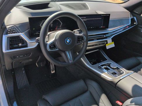 Used 2026 BMW X5 xDrive50e w/ M Sport Package AWD/4WD image 10