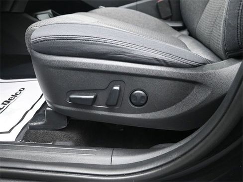 Used 2023 Hyundai Santa Fe SEL image 9