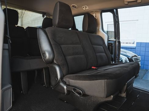 Used 2019 Dodge Grand Caravan SE image 15