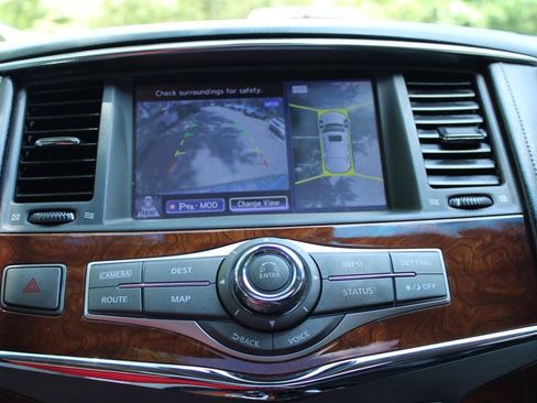 Used 2017 INFINITI QX80 2WD w/ Deluxe Technology Package image 17