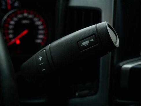 Used 2015 GMC Sierra 1500 SLE w/ SLE Value Package image 26