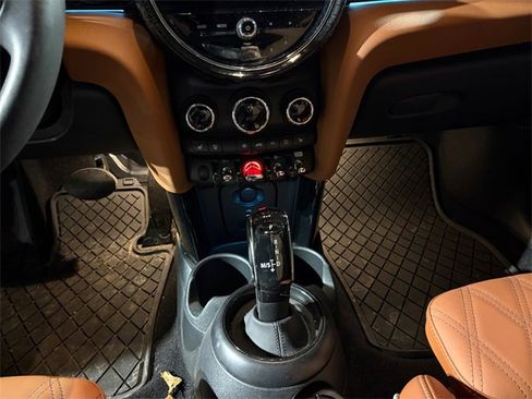 Certified 2024 MINI Cooper S image 11