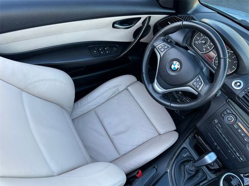 Used 2013 BMW 128i Convertible image 22