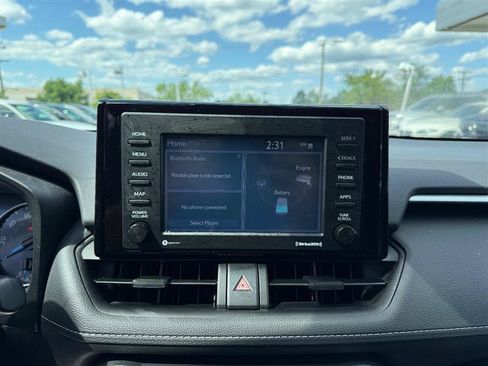 Used 2021 Toyota RAV4 LE AWD/4WD image 36