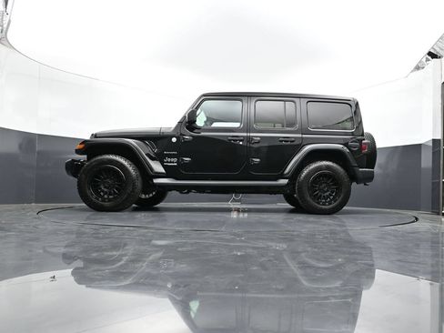Used 2020 Jeep Wrangler Unlimited Sahara AWD/4WD image 33