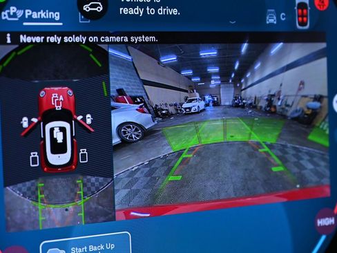 Certified 2025 MINI Cooper S image 17