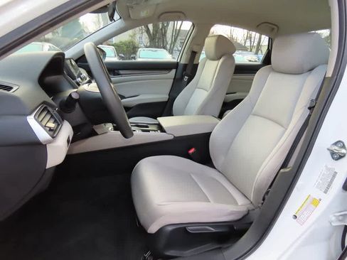 Certified 2020 Honda Accord LX image 12