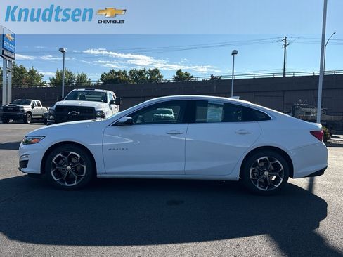 Used 2024 Chevrolet Malibu LT FWD image 4