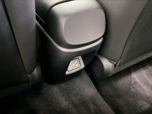 Certified 2024 Hyundai Elantra SE FWD image 25