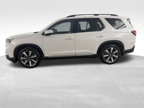 Used 2025 Honda Pilot Elite image 5