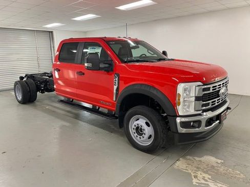 New 2025 Ford F450 XL w/ XL Chrome Package image 3