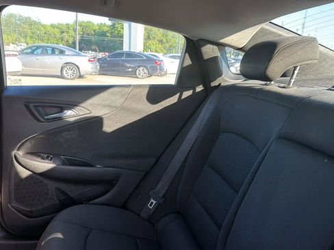 Used 2020 Chevrolet Malibu LT FWD image 39