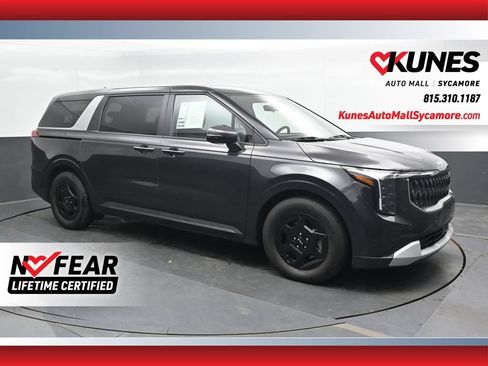 Used 2026 Kia Carnival FWD image 1