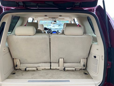 Used 2007 Cadillac Escalade AWD w/ Information Package image 11