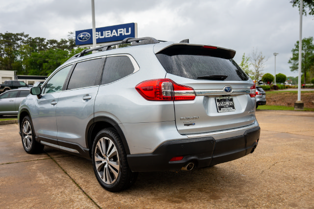 Used 2022 Subaru Ascent Limited w/ Technology Package AWD/4WD image 16