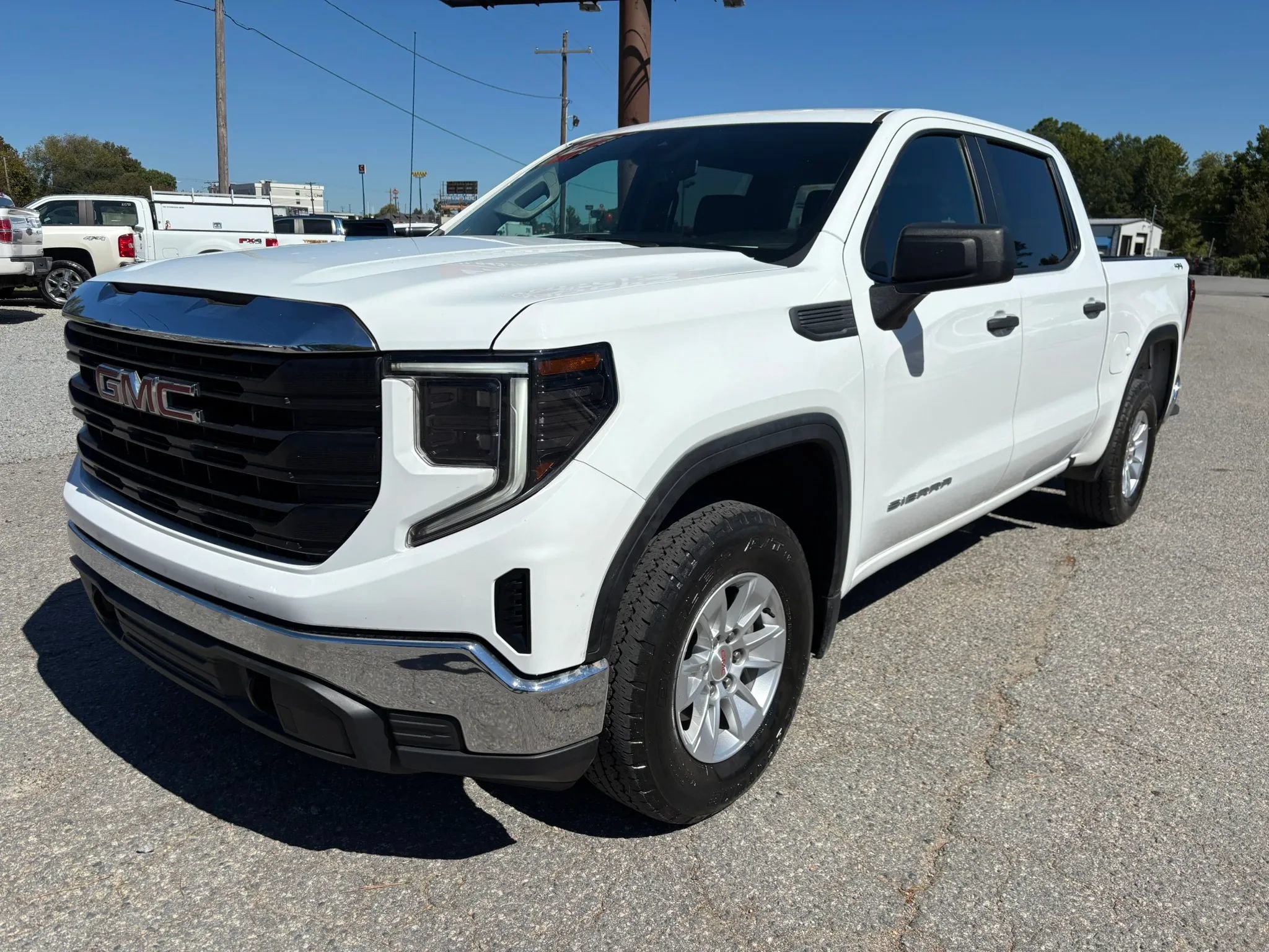 Used 2023 GMC Sierra 1500 Pro w/ Convenience Package AWD/4WD image 9