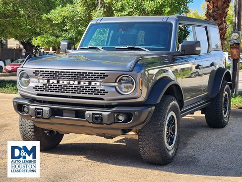 Used 2023 Ford Bronco Badlands image 3