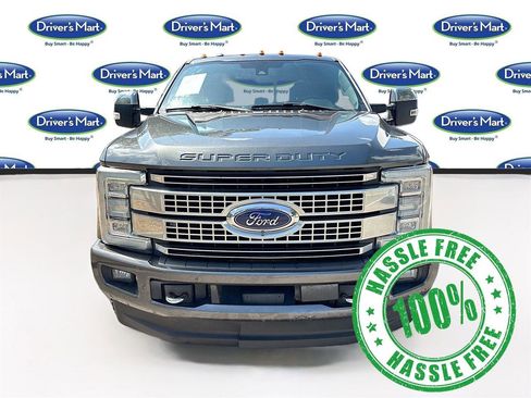 Used 2017 Ford F250 Platinum w/ Platinum Ultimate Package AWD/4WD image 2